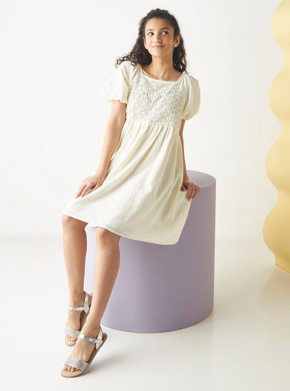 Crochet Detail Dress with Balloon Sleeves – Cream