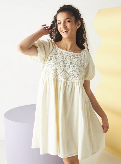 Crochet Detail Dress with Balloon Sleeves – Cream