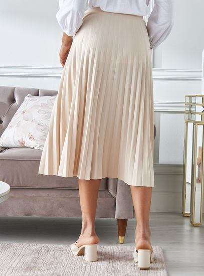 Elegant Pleated Midi Skirt – Cream