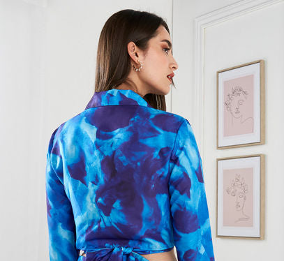 Blue Tie-Dye Wrap Blouse with Notched Lapel & Tie-Back