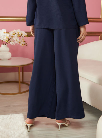 Navy Textured Wide-Leg Trousers – Relaxed Fit
